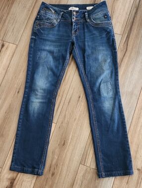 LTB Denim Women's Straight Leg Low Rise Jeans Blue Wash Size 29x30 Leather Patch